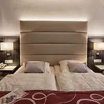Hotel Stadt 3*