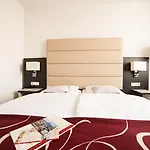 Stadt Hotel 3*
