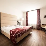 Stadt Hotel 3*