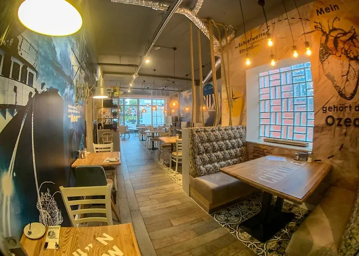 库克斯港斯塔德特酒店 3* 库克斯港